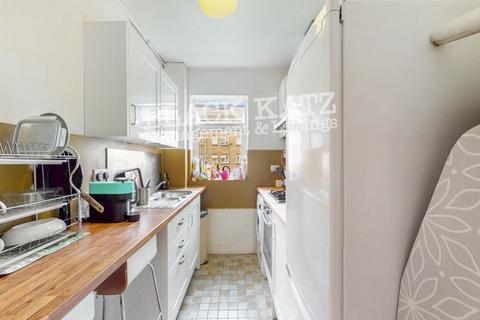 3 bedroom apartment to rent, SE17