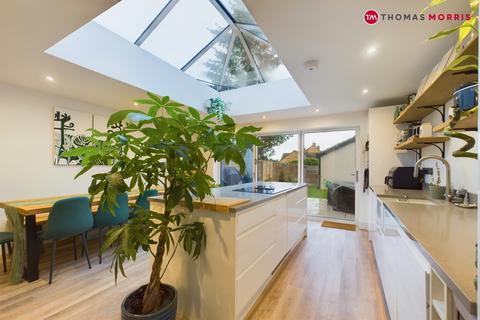 24 Broadmead, Biggleswade, SG18 8LF