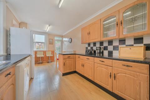 3 bedroom terraced house for sale, Station Road, Reading RG7