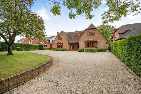 5 bedroom detached house for sale, Pangbourne Road, Reading RG8