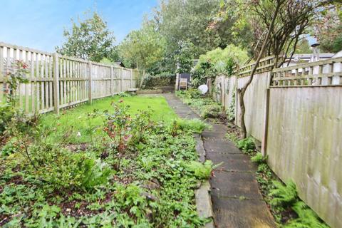 2 bedroom terraced house for sale, Glossop Road, Glossop SK13