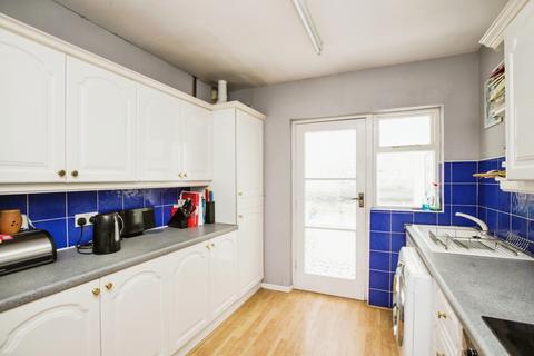 4 bedroom semi-detached house for sale, Kelvin Crescent, West Yorkshire HX2