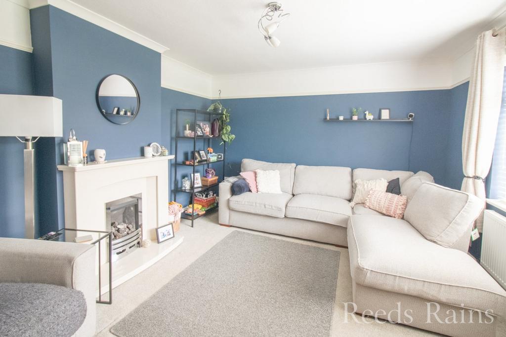 Pooltown Road, Ellesmere Port CH65 3 bed end of terrace house for sale