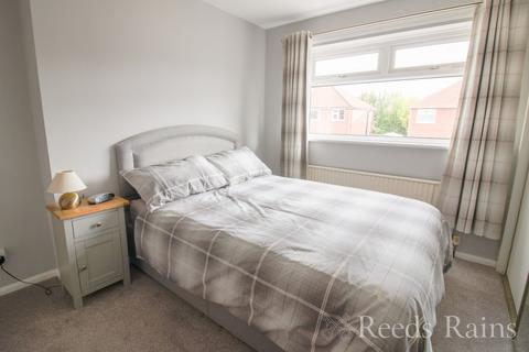 3 bedroom semi-detached house for sale, Heywood Road, Ellesmere Port CH66