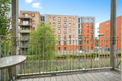 2 bedroom apartment for sale, Stillwater Drive, Manchester M11