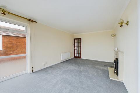 4 bedroom bungalow to rent, Northfield Road, Bristol BS20