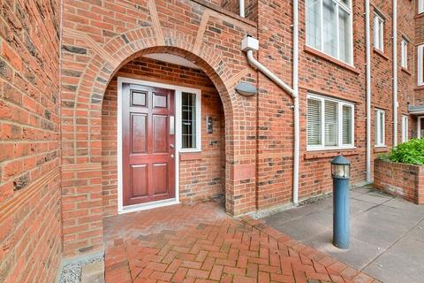 2 bedroom apartment to rent, Station Road, Cheshire SK9