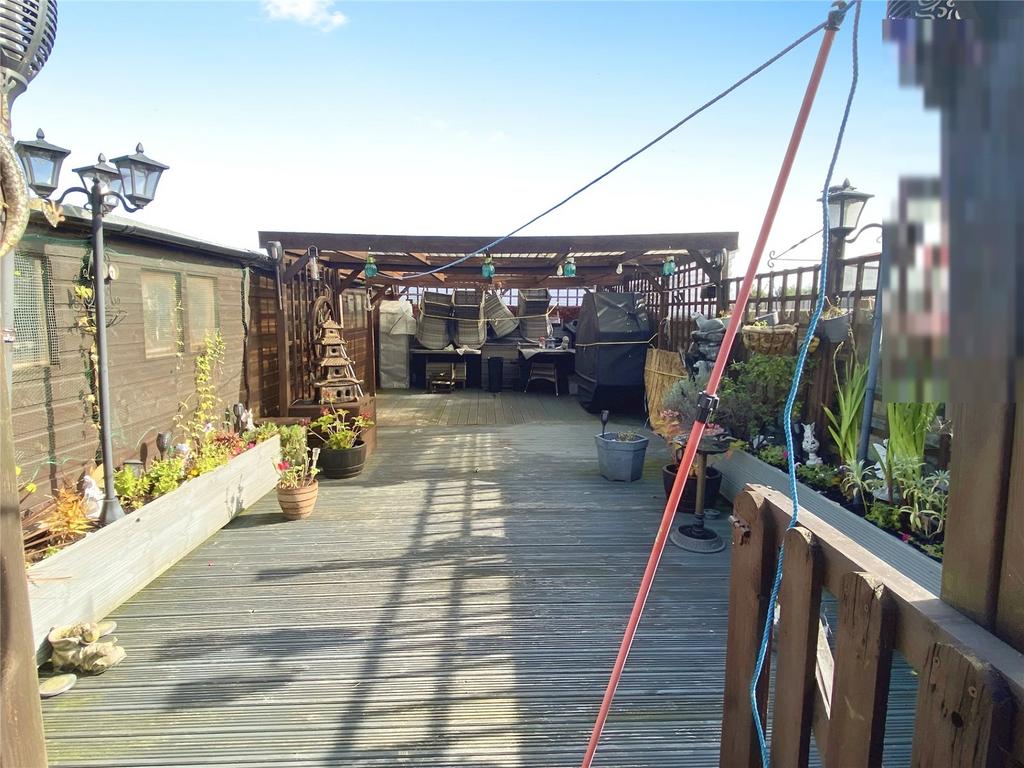 Rear Decking