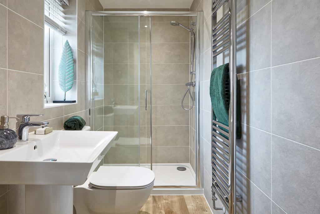 En suite bathroom in the Hollinwood 4 bedroom home