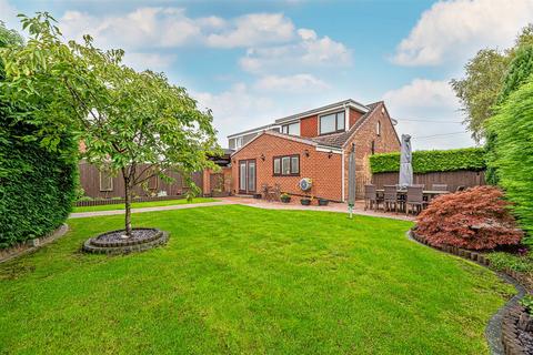 4 bedroom semi-detached bungalow for sale, Astley Close, Latchford, Warrington