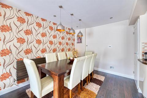 2 Astley Close, Warrington, WA4 6RB