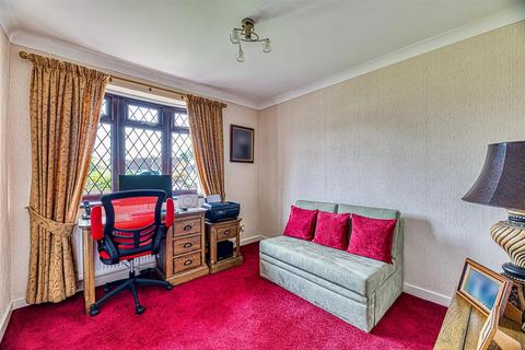 2 Astley Close, Warrington, WA4 6RB