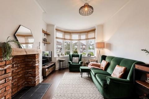 44 Ashbury Drive, Sheffield, S8 8LE