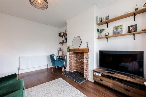 44 Ashbury Drive, Sheffield, S8 8LE