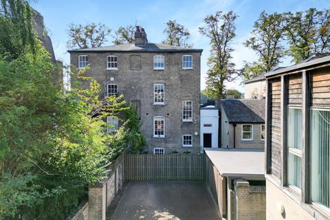 2 bedroom flat for sale, Parkside, Cambridge CB1