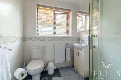 41 Bickerley Road, Ringwood, BH24 1EG