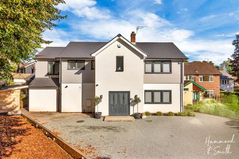 4 bedroom detached house for sale, Kendal Avenue, Epping CM16