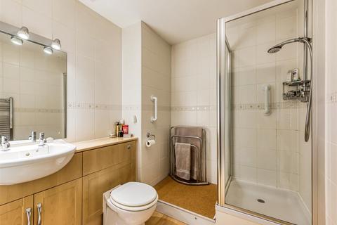 19 Cygnet Court, Wombourne, Wolverhampton, WV5 0NN
