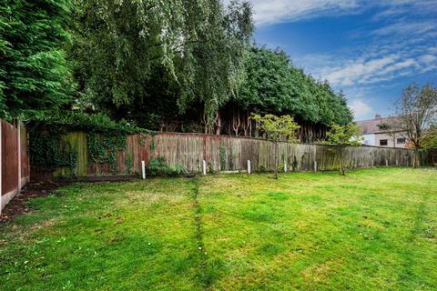 19 Cygnet Court, Wombourne, Wolverhampton, WV5 0NN