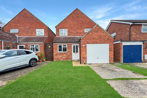 3 bedroom detached house for sale, Broome Grove, Wivenhoe, Colchester, CO7