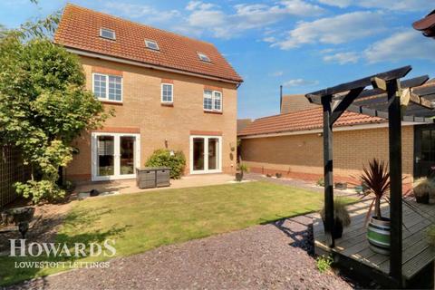 6 bedroom detached house to rent, Gratton Dale, Lowestoft