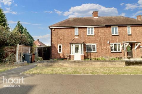 3 bedroom semi-detached house for sale, Fir Tree Walk, Dagenham