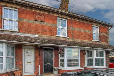 2 bedroom terraced house for sale, Chelmsford Road, Shenfield, Brentwood