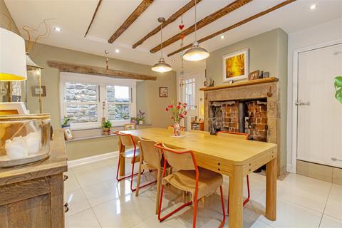 3 bedroom detached house for sale, South Church Street, Bakewell