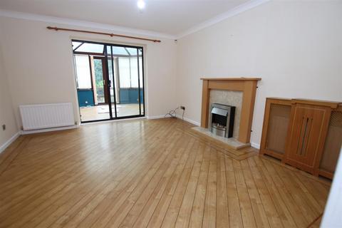 57 Coppice View, Bradford, BD10 8UF