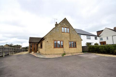 3 bedroom detached house for sale, Station Road, CHELTENHAM GL52