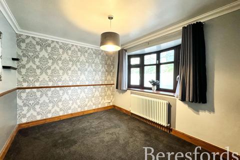 40 Abbey Wood Lane, Rainham, RM13 9QJ