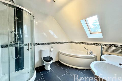 40 Abbey Wood Lane, Rainham, RM13 9QJ