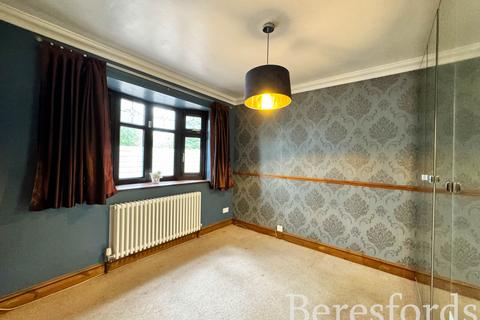 40 Abbey Wood Lane, Rainham, RM13 9QJ