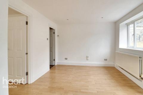 1 bedroom apartment for sale, Underhill Road, London