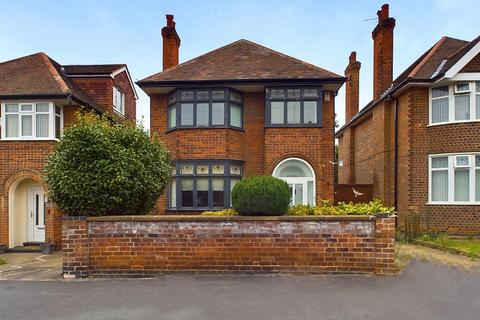 3 bedroom detached house for sale, Valmont Road, Nottingham NG5