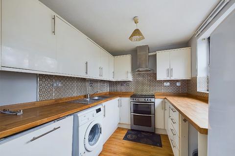 2 bedroom apartment for sale, Marlowe Gardens, London SE9