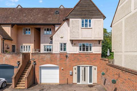 5 bedroom link detached house for sale, High Street, Saffron Walden CB11