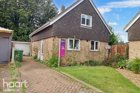 3 bedroom detached bungalow for sale, The Paddocks, Old Catton