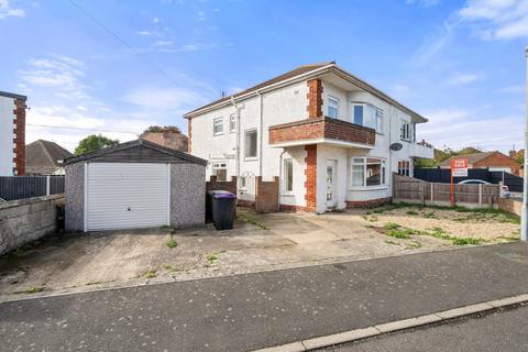 4 bedroom semi-detached house for sale, Castleton Crescent, Skegness PE25