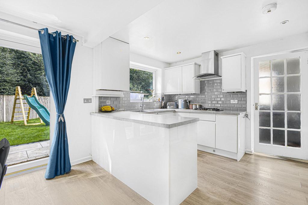 Kitchen/Dining