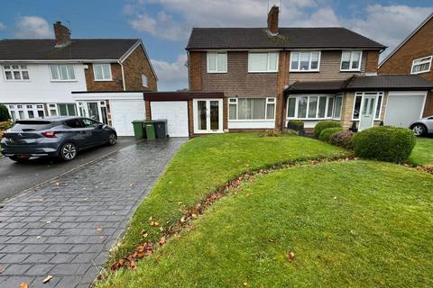 3 bedroom semi-detached house for sale, Broad Lane North, Willenhall