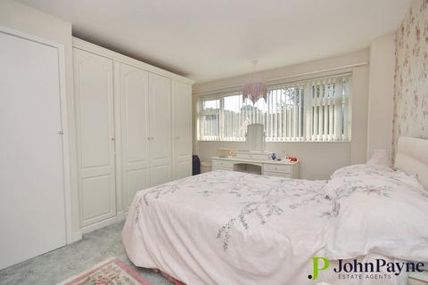 25 Buckhold Drive, Coventry, CV5 9LT