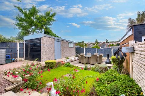 41 Baker Avenue, Arnold, Nottingham, NG5 8FW