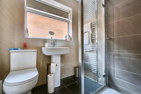 41 Baker Avenue, Arnold, Nottingham, NG5 8FW