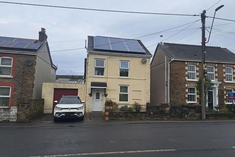 2 bedroom detached house for sale, Cwmamman Road, Glanamman, Ammanford, SA18