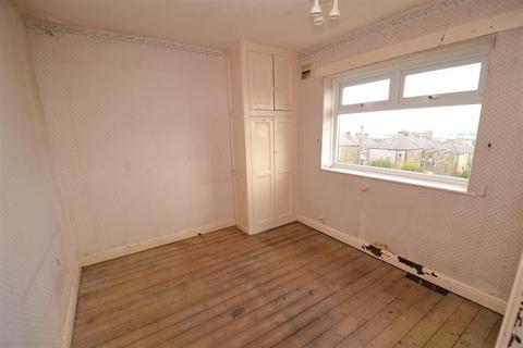 3 bedroom terraced house for sale, Watty Hall Road, Wibsey, Bradford