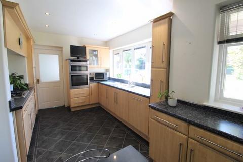 2 bedroom detached bungalow for sale, Highfield Avenue, Appleton, Warrington