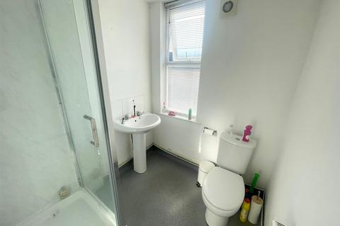 7 bedroom semi-detached house to rent, *£140pppw BILLS INCL* Bute Avenue, Lenton NG7 1QA - UON