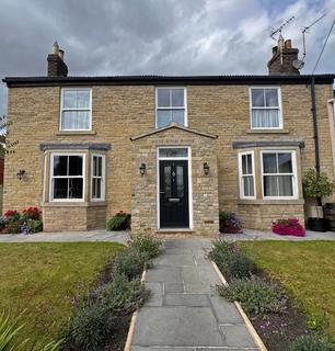 4 bedroom end of terrace house for sale, West Road, Crook