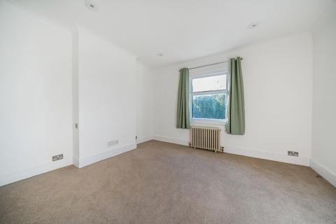 39 Limes Road, Beckenham, BR3 6NS
